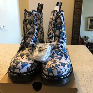 Dr. Martens - Finn - Adventure Time boots